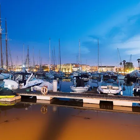 A57 - Lighthouse In Via Dona Ana Lagos