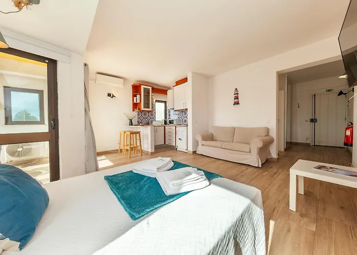 A57 - Lighthouse In Via Dona Ana アパート ラゴス