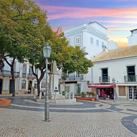 A57 - Lighthouse In Via Dona Ana * Lagos